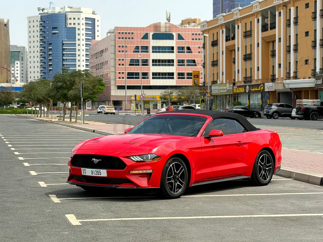 Ford Mustang Ecoboost Premium photo 2